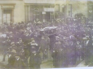 Photograph thought to be of James Byrne's funeral on November 4th, 1913 